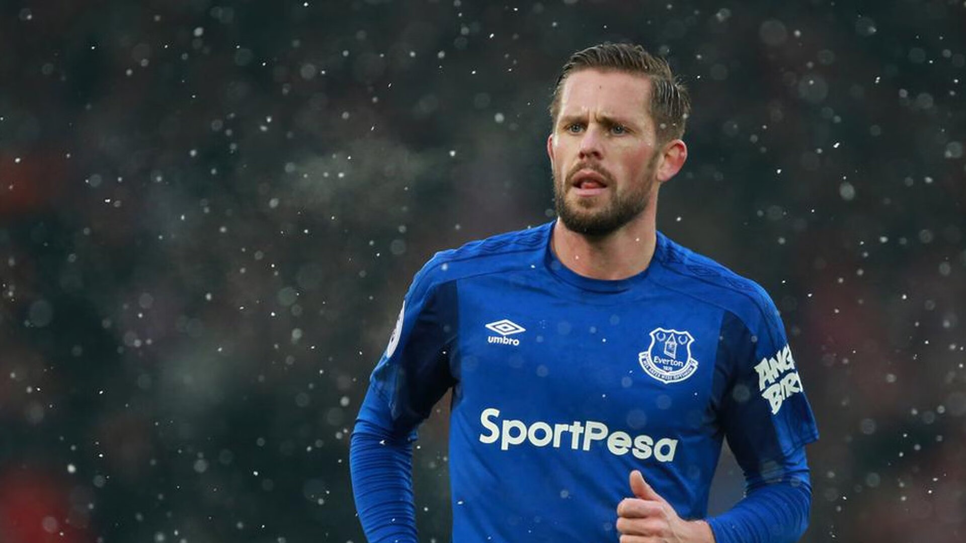 川崎前锋锋线火力全开，川崎前锋logo