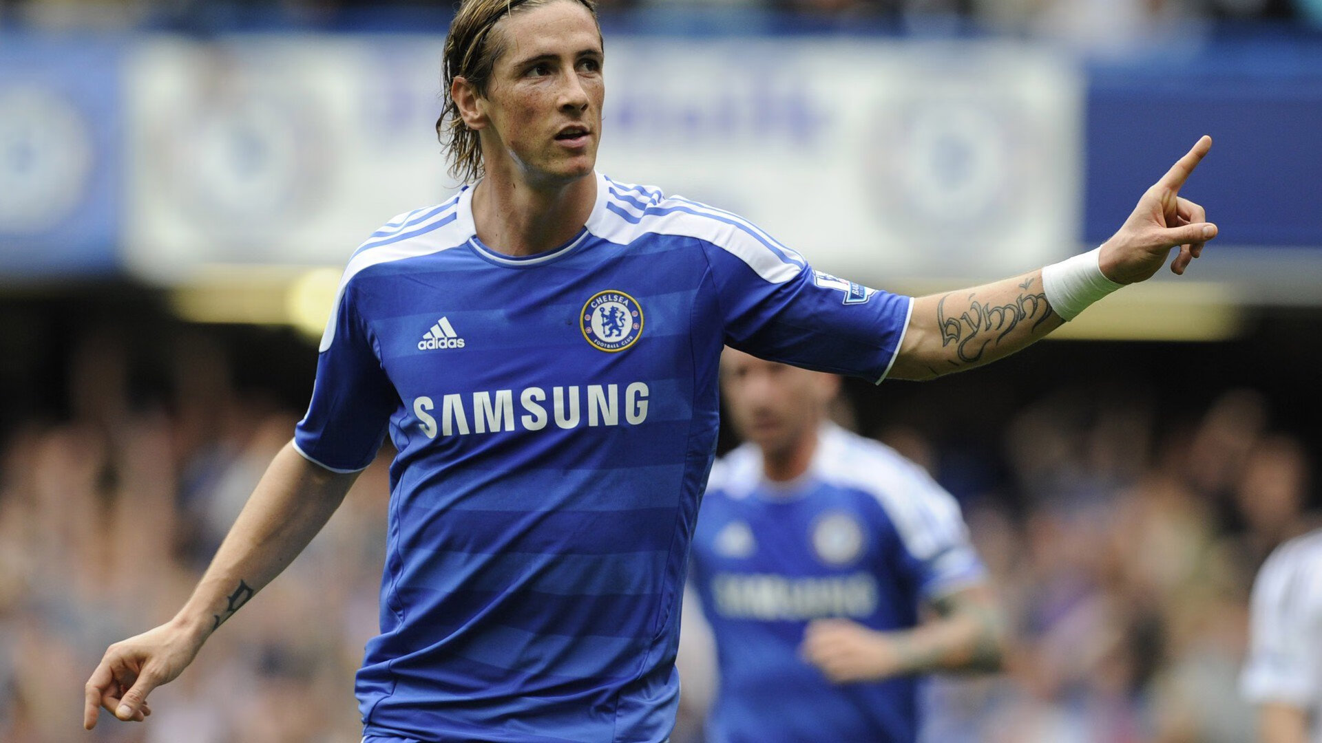 足球比赛的现场氛围如何打动着观众？，足球比赛现场气氛